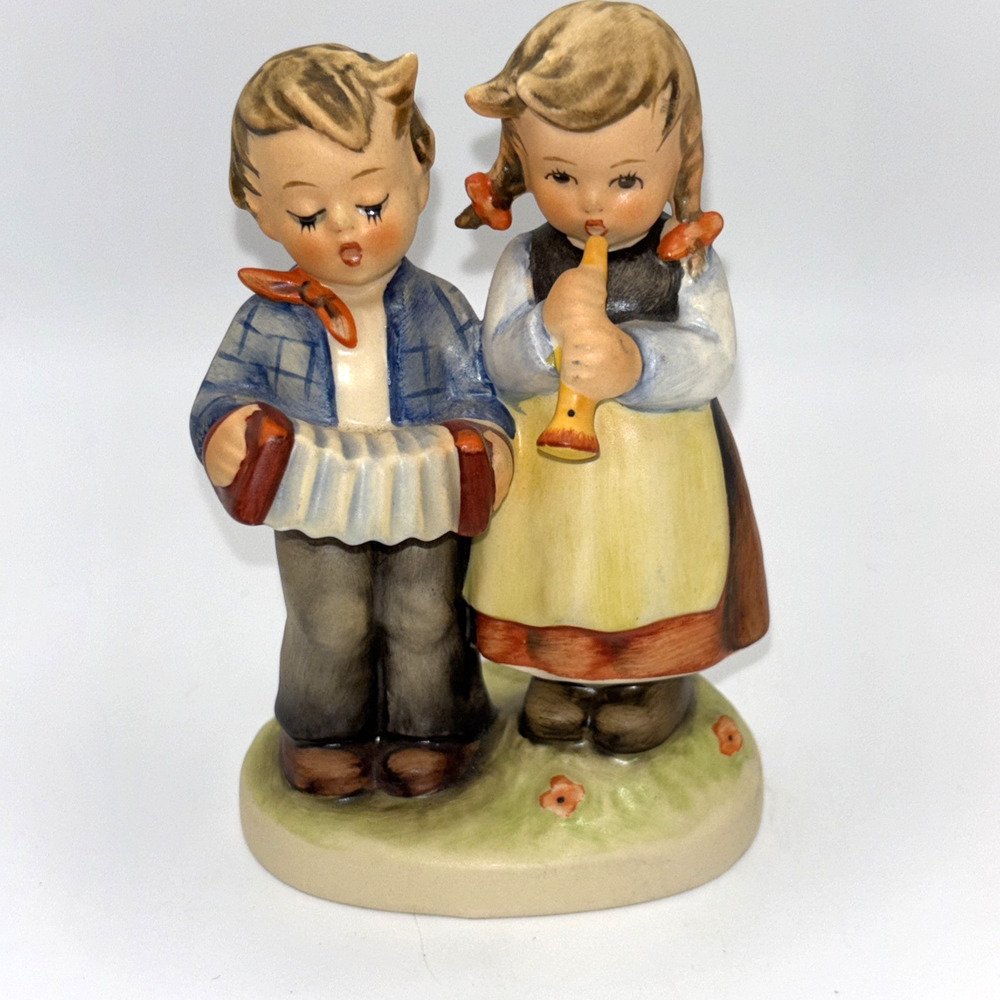 Vintage Goebel Hummel Figurine "Birthday Serenade" #218 W. Germany TMK4